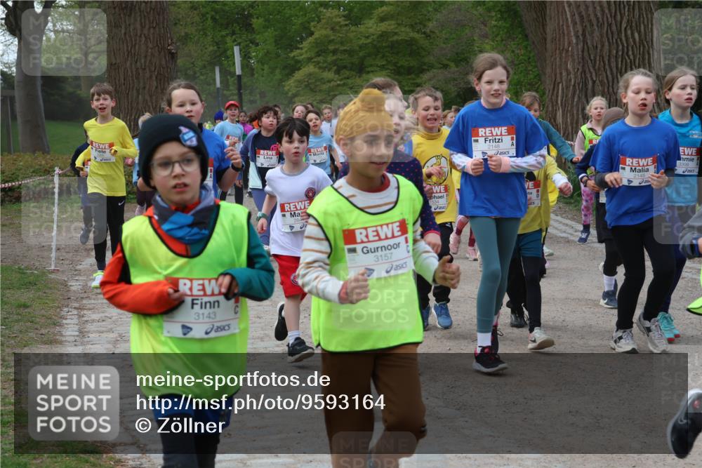 25.04.2026 - Das Zehntel Zöllner http://msf.ph/oto/9593164 25.04.2026 08:45:38 Laufen 3143, 284, 3157, 2148, 2145, 3399 meine-sportfotos.de