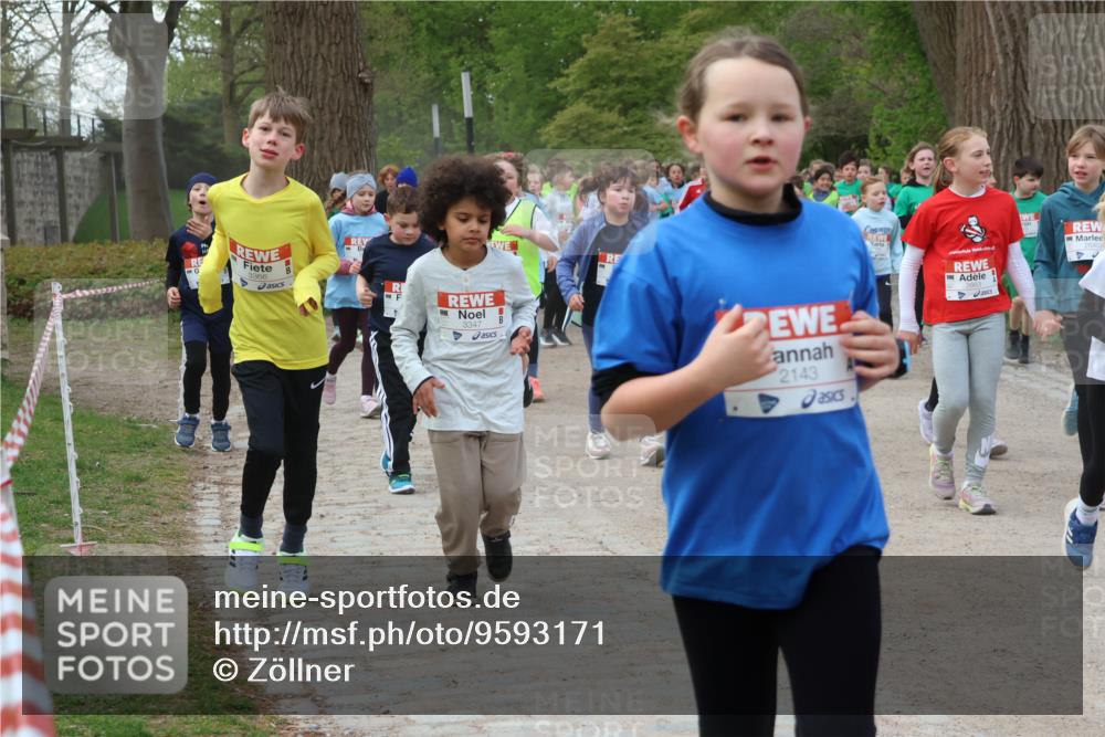 25.04.2026 - Das Zehntel Zöllner http://msf.ph/oto/9593171 25.04.2026 08:45:40 Laufen 3366, 3347, 2143 meine-sportfotos.de