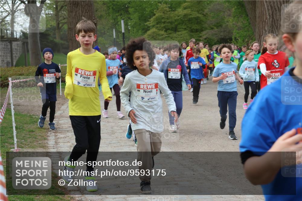 25.04.2026 - Das Zehntel Zöllner http://msf.ph/oto/9593175 25.04.2026 08:45:40 Laufen 3366, 3347 meine-sportfotos.de