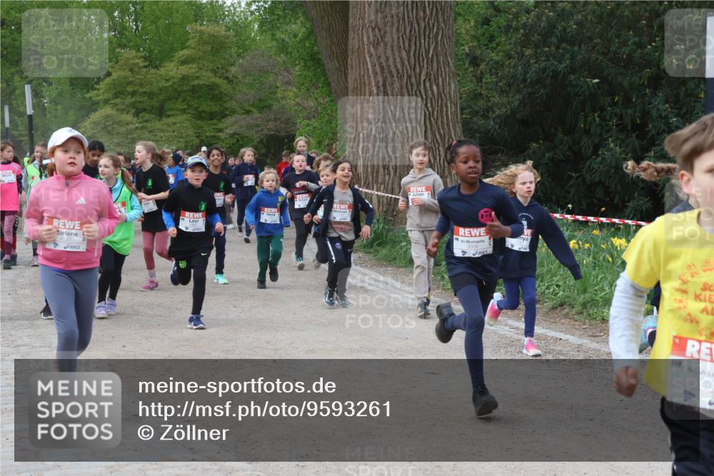 25.04.2026 - Das Zehntel Zöllner http://msf.ph/oto/9593261 25.04.2026 08:46:02 Laufen 4000, 3006, 269 meine-sportfotos.de