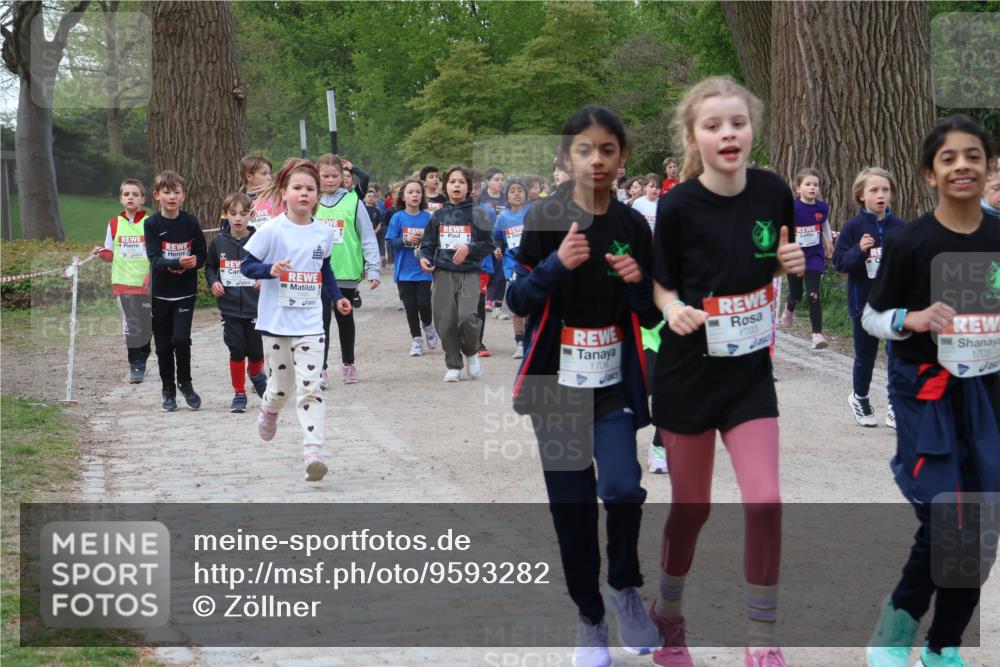 25.04.2026 - Das Zehntel Zöllner http://msf.ph/oto/9593282 25.04.2026 08:46:07 Laufen 1706, 4, 1703, 1705 meine-sportfotos.de