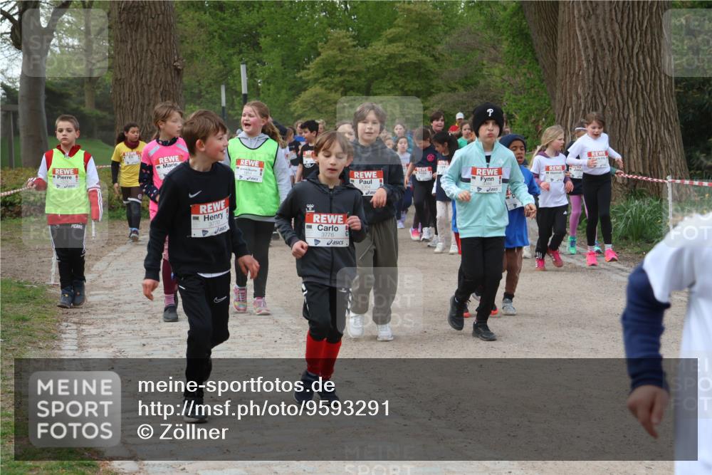 25.04.2026 - Das Zehntel Zöllner http://msf.ph/oto/9593291 25.04.2026 08:46:09 Laufen 1414, 3770, 3776, 389 meine-sportfotos.de
