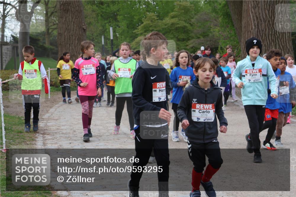 25.04.2026 - Das Zehntel Zöllner http://msf.ph/oto/9593295 25.04.2026 08:46:10 Laufen 3770, 3776, 20 meine-sportfotos.de