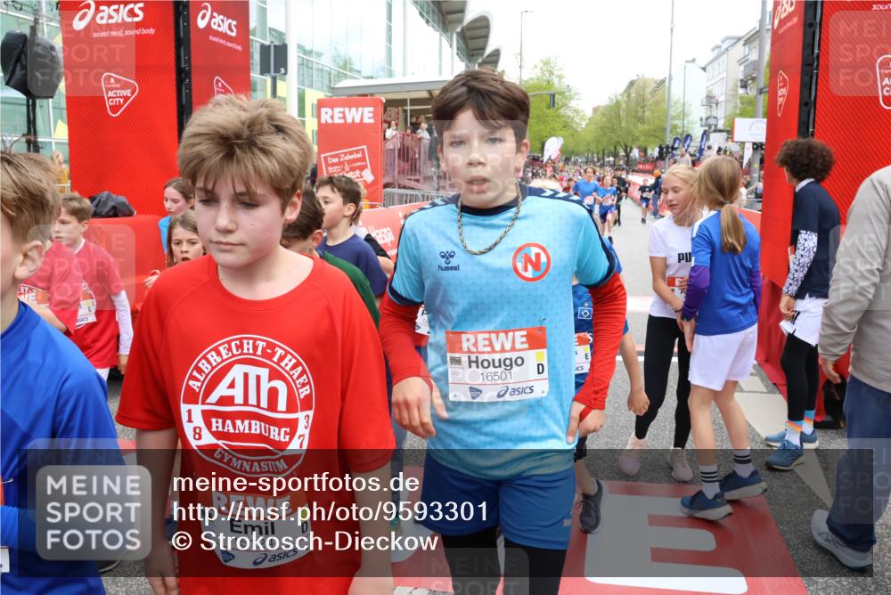 25.04.2026 - Das Zehntel Strokosch-Dieckow http://msf.ph/oto/9593301 25.04.2026 14:54:29 Ziel 15093, 15108, 15124, 15128, 15260, 15354, 15392, 15415, 15505, 15525, 15552, 15561, 15563, 15587, 15588, 15640, 15672, 15699, 15701, 15711, 15717, 15842, 15996, 16052, 16218, 16250, 16251, 16364, 16501, 16697, 16805, 16836, 17492, 17697, 18020, 18021, 18187, 18205, 15093, 15108, 15124, 15128, 15260, 15354, 15392, 15415, 15505, 15525, 15552, 15561, 15563, 15587, 15588, 15640, 15672, 15699, 15701, 15711, 15717, 15842, 15996, 16052, 16218, 16250, 16251, 16364 meine-sportfotos.de