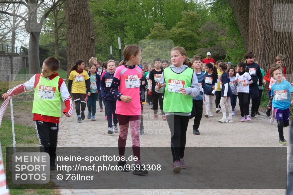 25.04.2026 - Das Zehntel Zöllner http://msf.ph/oto/9593308 25.04.2026 08:46:13 Laufen 1076, 1, 1418, 1414 meine-sportfotos.de