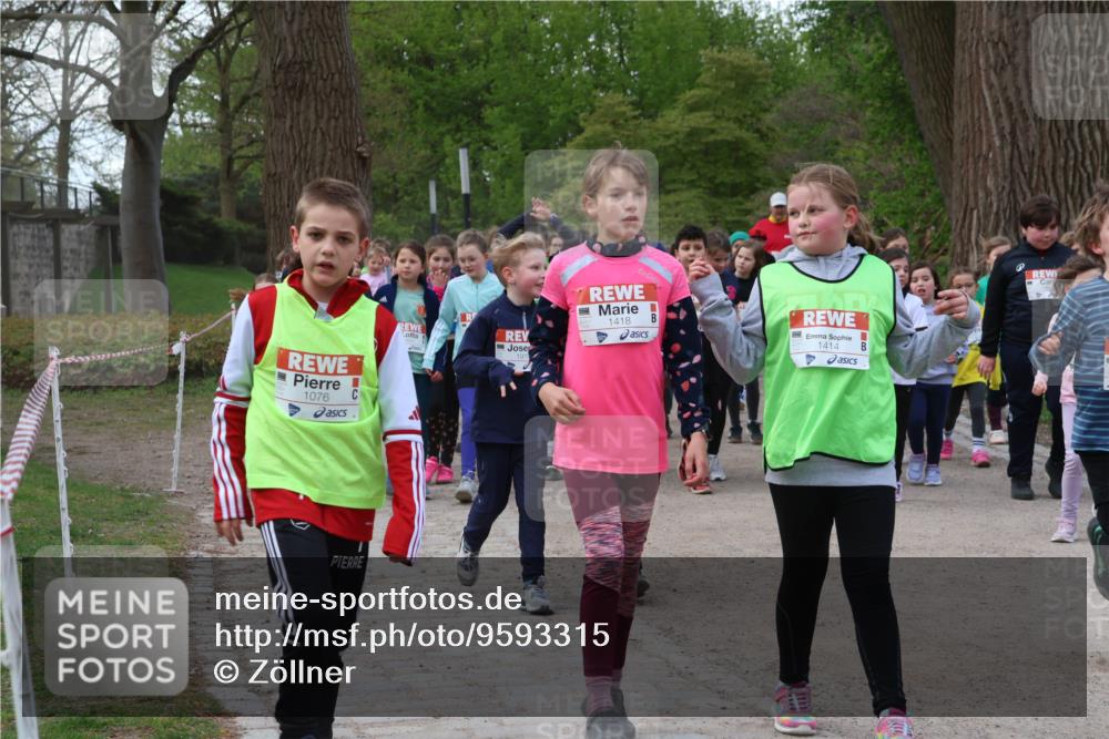25.04.2026 - Das Zehntel Zöllner http://msf.ph/oto/9593315 25.04.2026 08:46:15 Laufen 1076, 1418, 1414 meine-sportfotos.de