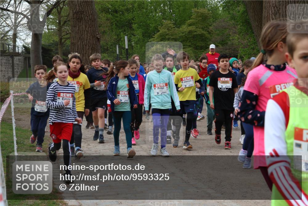 25.04.2026 - Das Zehntel Zöllner http://msf.ph/oto/9593325 25.04.2026 08:46:17 Laufen 1910 meine-sportfotos.de