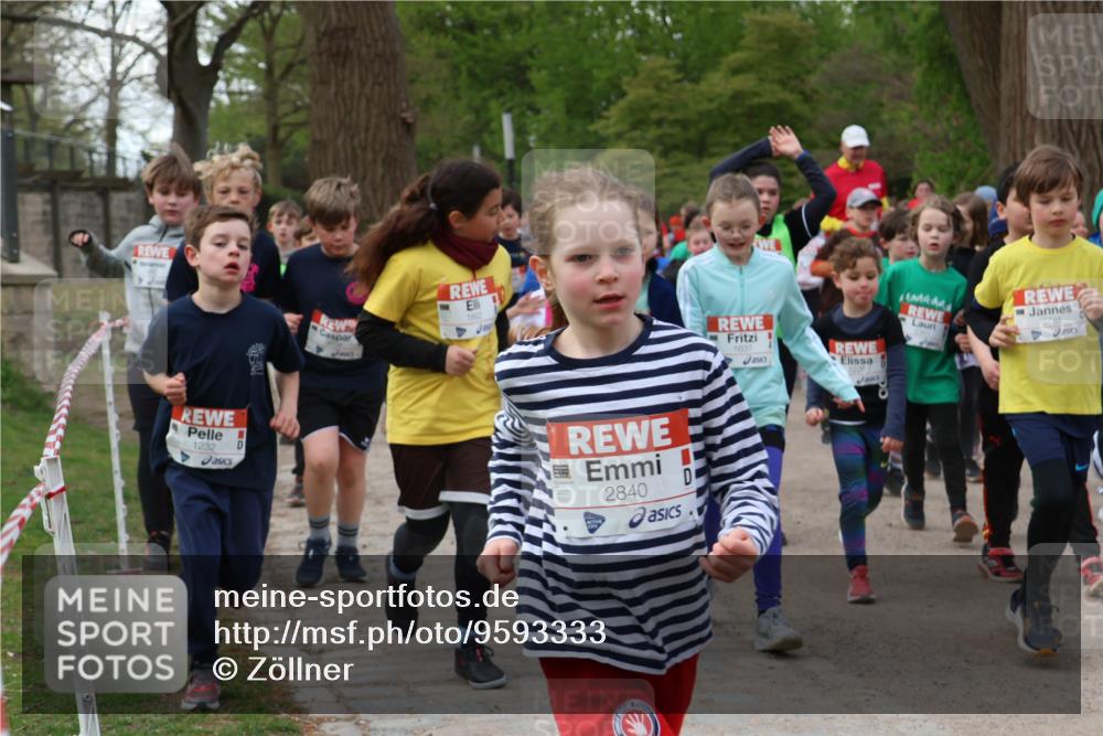 25.04.2026 - Das Zehntel Zöllner http://msf.ph/oto/9593333 25.04.2026 08:46:18 Laufen 1232, 1602, 2840, 1637, 2725 meine-sportfotos.de