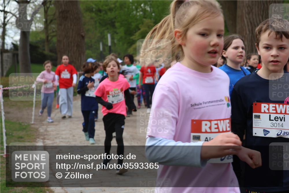 25.04.2026 - Das Zehntel Zöllner http://msf.ph/oto/9593365 25.04.2026 08:46:24 Laufen 3014 meine-sportfotos.de