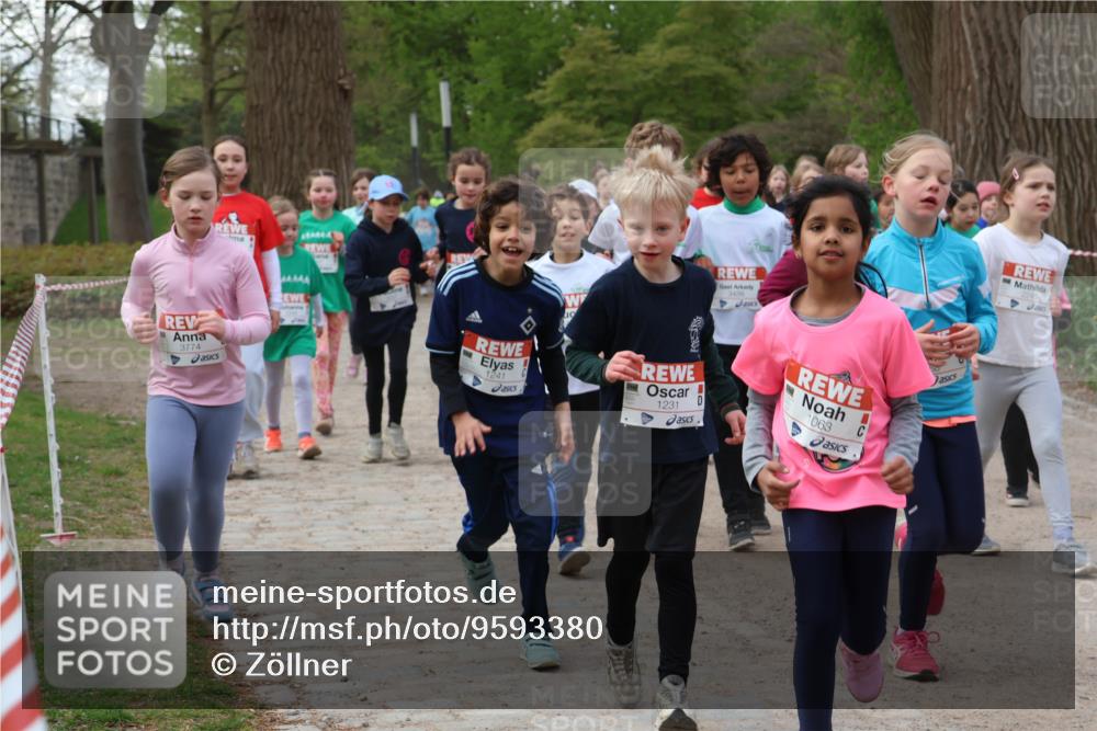 25.04.2026 - Das Zehntel Zöllner http://msf.ph/oto/9593380 25.04.2026 08:46:27 Laufen 3774, 3488, 1241, 1231, 1063, 2245 meine-sportfotos.de