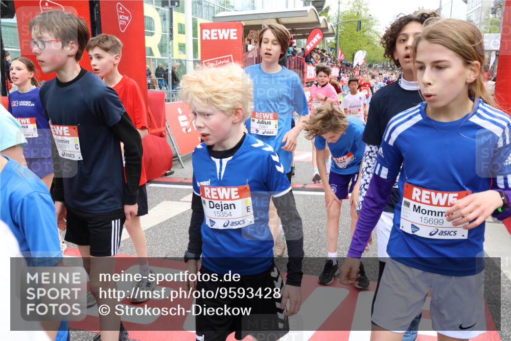 25.04.2026 - Das Zehntel Strokosch-Dieckow http://msf.ph/oto/9593428 25.04.2026 14:54:32 Ziel 15093, 15107, 15108, 15128, 15298, 15317, 15354, 15392, 15417, 15525, 15552, 15561, 15563, 15588, 15717, 15842, 16364, 16433, 16437, 16697, 16805, 16836, 16981, 17492, 17839, 17965, 18021, 18187, 18337, 18340, 15093, 15107, 15108, 15128, 15298, 15317, 15354, 15392, 15417, 15525, 15552, 15561, 15563, 15588, 15717, 15842, 16364, 16433, 16437, 16981 meine-sportfotos.de