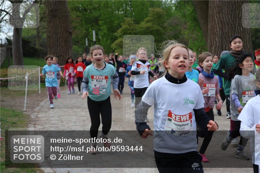 25.04.2026 - Das Zehntel Zöllner http://msf.ph/oto/9593444 25.04.2026 08:46:41 Laufen 3809, 3448, 3785 meine-sportfotos.de