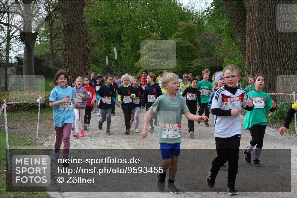 25.04.2026 - Das Zehntel Zöllner http://msf.ph/oto/9593455 25.04.2026 08:46:43 Laufen 1750, 1749, 2368 meine-sportfotos.de