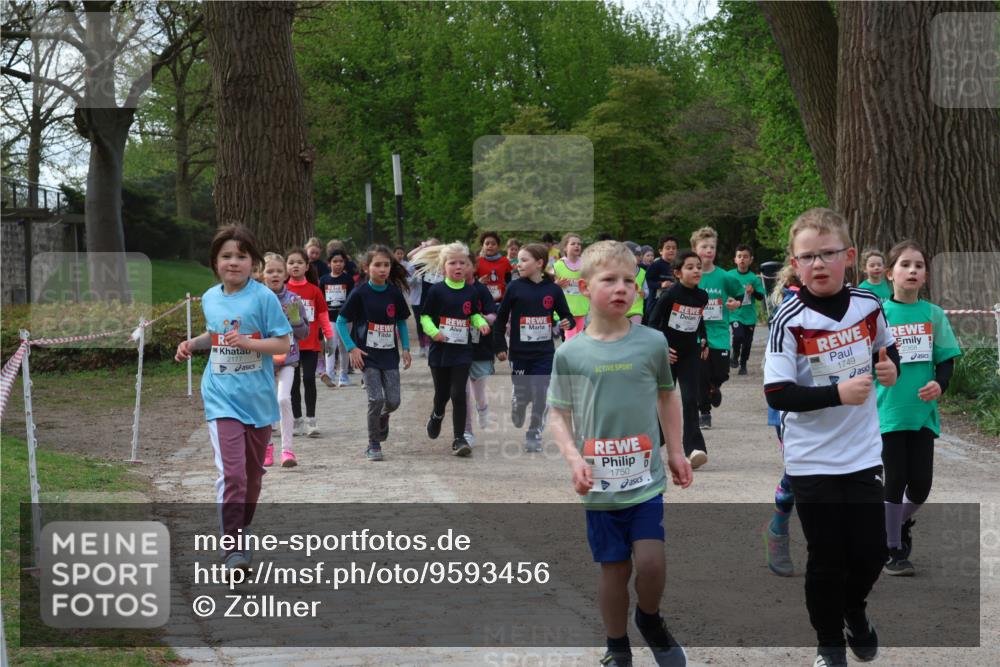 25.04.2026 - Das Zehntel Zöllner http://msf.ph/oto/9593456 25.04.2026 08:46:43 Laufen 2177, 1750, 1749 meine-sportfotos.de