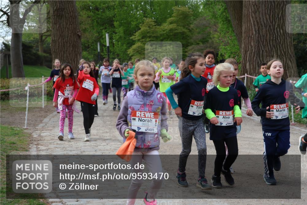 25.04.2026 - Das Zehntel Zöllner http://msf.ph/oto/9593470 25.04.2026 08:46:46 Laufen 3922, 3013, 3031, 3035 meine-sportfotos.de