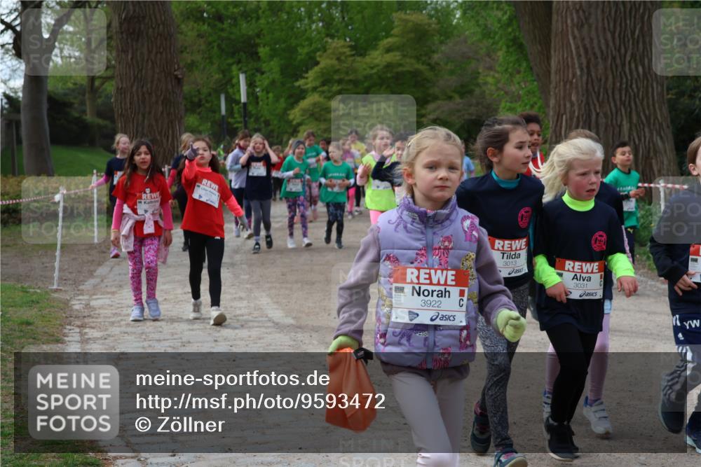 25.04.2026 - Das Zehntel Zöllner http://msf.ph/oto/9593472 25.04.2026 08:46:47 Laufen 3922, 3013, 3031 meine-sportfotos.de