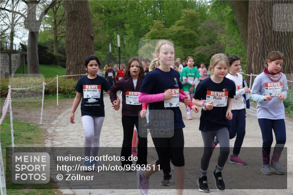 25.04.2026 - Das Zehntel Zöllner http://msf.ph/oto/9593511 25.04.2026 08:46:54 Laufen 1079, 1095, 2227, 2231, 2913 meine-sportfotos.de