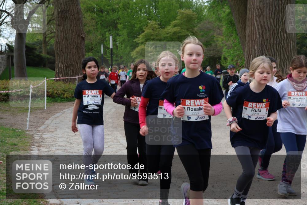 25.04.2026 - Das Zehntel Zöllner http://msf.ph/oto/9593513 25.04.2026 08:46:54 Laufen 1079, 2227, 2231, 2913 meine-sportfotos.de