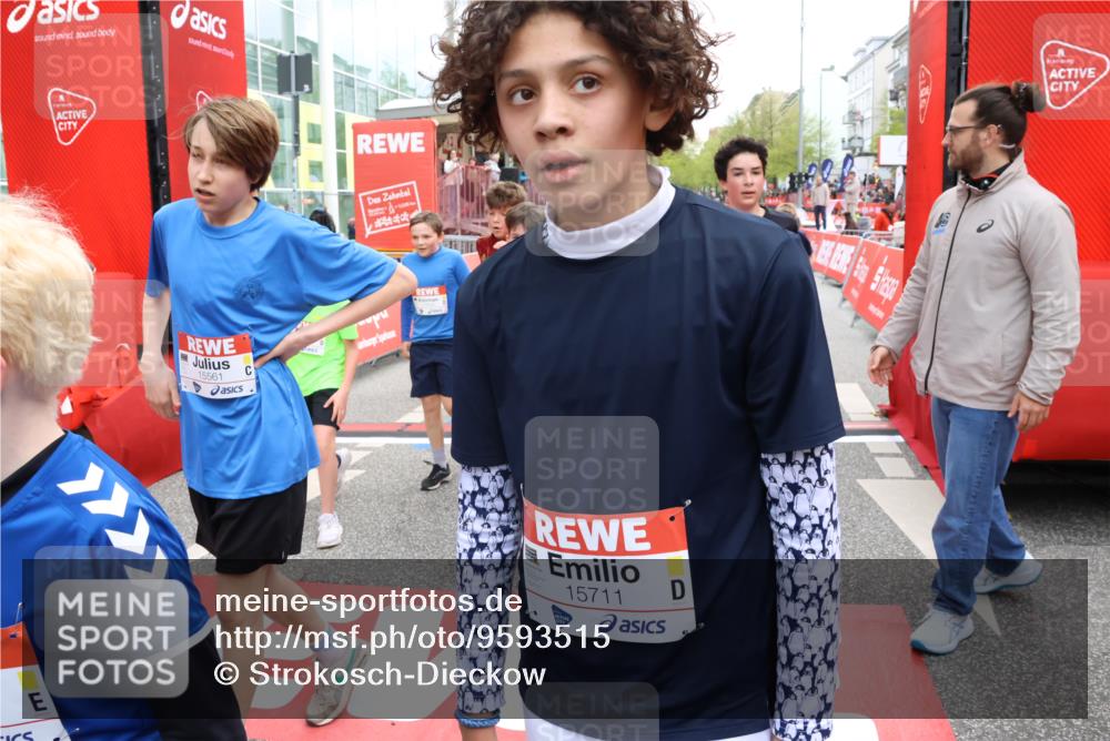 25.04.2026 - Das Zehntel Strokosch-Dieckow http://msf.ph/oto/9593515 25.04.2026 14:54:34 Ziel 15063, 15107, 15128, 15298, 15317, 15345, 15392, 15417, 15432, 15525, 15552, 15561, 15563, 15717, 16433, 16437, 16470, 16568, 16836, 16981, 17384, 17492, 17519, 17839, 17965, 18187, 18335, 18337, 18340, 15063, 15107, 15128, 15298, 15317, 15345, 15392, 15417, 15432, 15525, 15552, 15561, 15563, 15717, 16433, 16437, 16470, 16568, 16981 meine-sportfotos.de