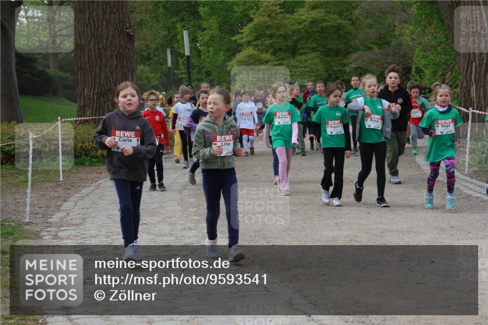 25.04.2026 - Das Zehntel Zöllner http://msf.ph/oto/9593541 25.04.2026 08:47:03 Laufen 3771, 1973 meine-sportfotos.de