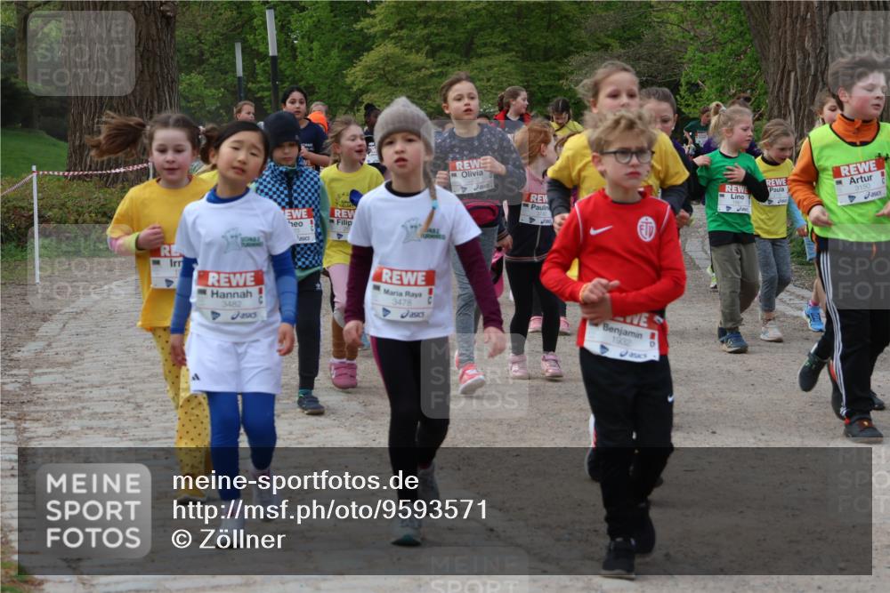 25.04.2026 - Das Zehntel Zöllner http://msf.ph/oto/9593571 25.04.2026 08:47:14 Laufen 3482, 3478, 1932, 3150 meine-sportfotos.de