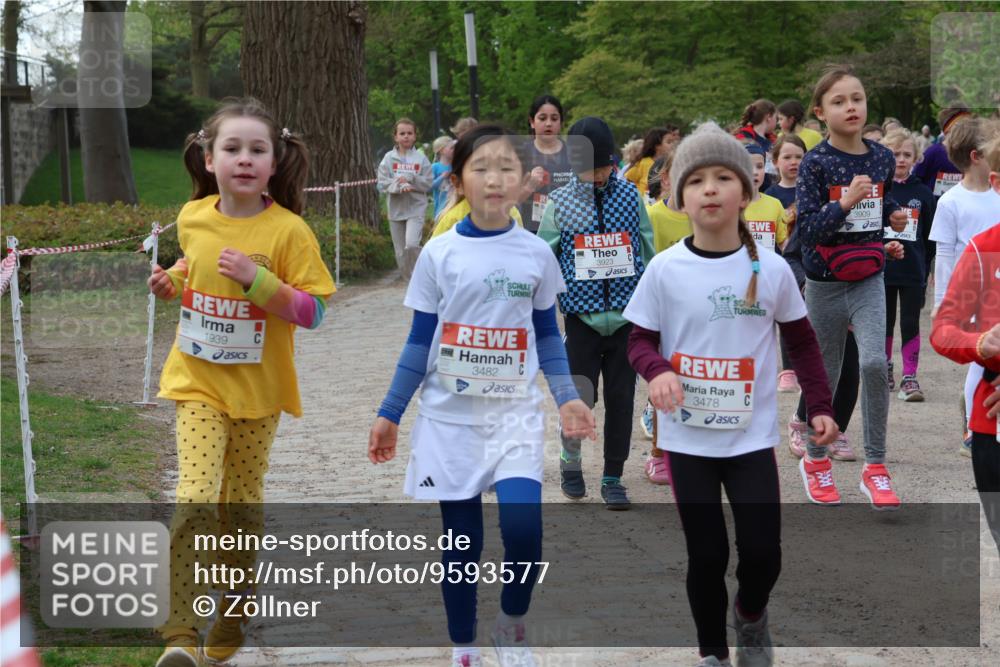 25.04.2026 - Das Zehntel Zöllner http://msf.ph/oto/9593577 25.04.2026 08:47:15 Laufen 1939, 3923, 3909, 3482, 3478 meine-sportfotos.de