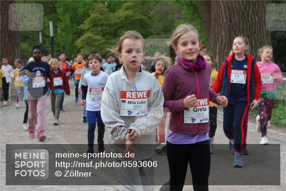 25.04.2026 - Das Zehntel Zöllner http://msf.ph/oto/9593606 25.04.2026 08:47:23 Laufen 3441, 3934, 3935, 2008 meine-sportfotos.de