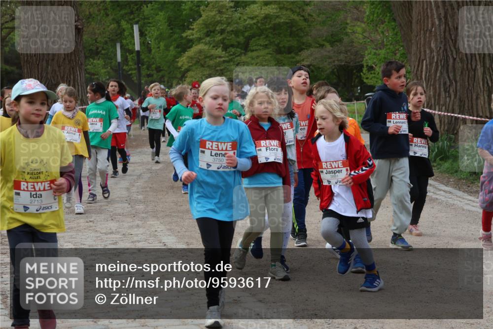 25.04.2026 - Das Zehntel Zöllner http://msf.ph/oto/9593617 25.04.2026 08:47:28 Laufen 2713, 3750, 3782, 924, 3881 meine-sportfotos.de