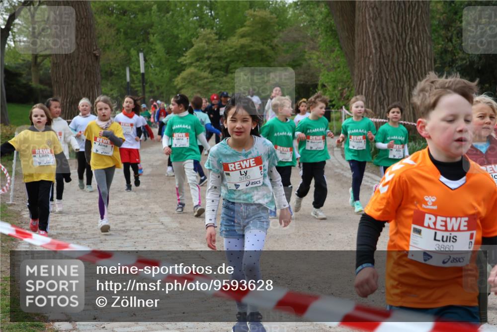 25.04.2026 - Das Zehntel Zöllner http://msf.ph/oto/9593628 25.04.2026 08:47:31 Laufen 3780, 3860 meine-sportfotos.de