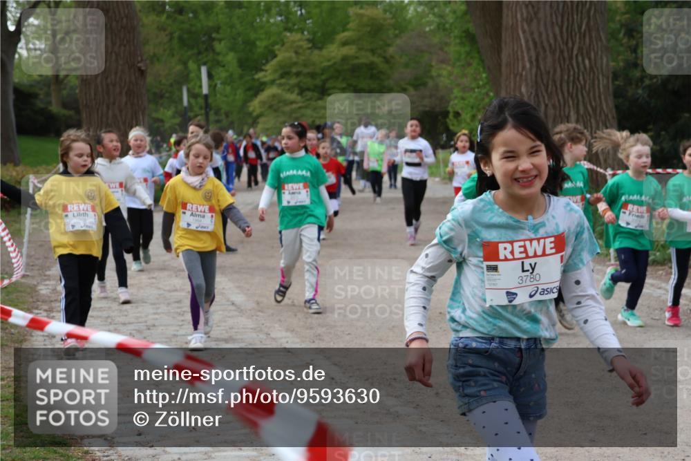 25.04.2026 - Das Zehntel Zöllner http://msf.ph/oto/9593630 25.04.2026 08:47:32 Laufen 3780 meine-sportfotos.de