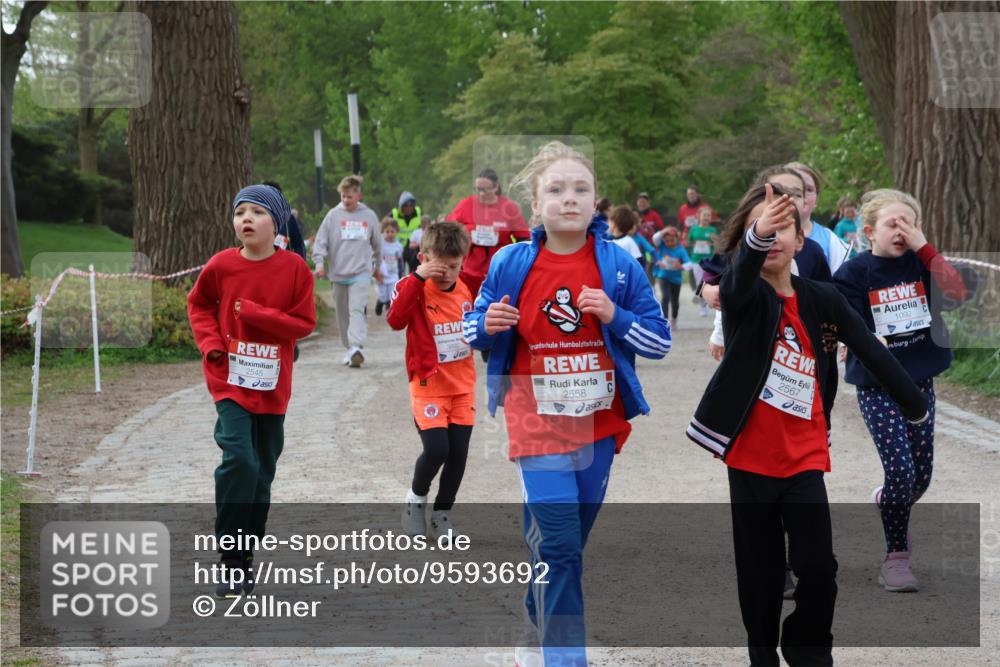25.04.2026 - Das Zehntel Zöllner http://msf.ph/oto/9593692 25.04.2026 08:47:51 Laufen 2545, 2558, 2567, 1092 meine-sportfotos.de