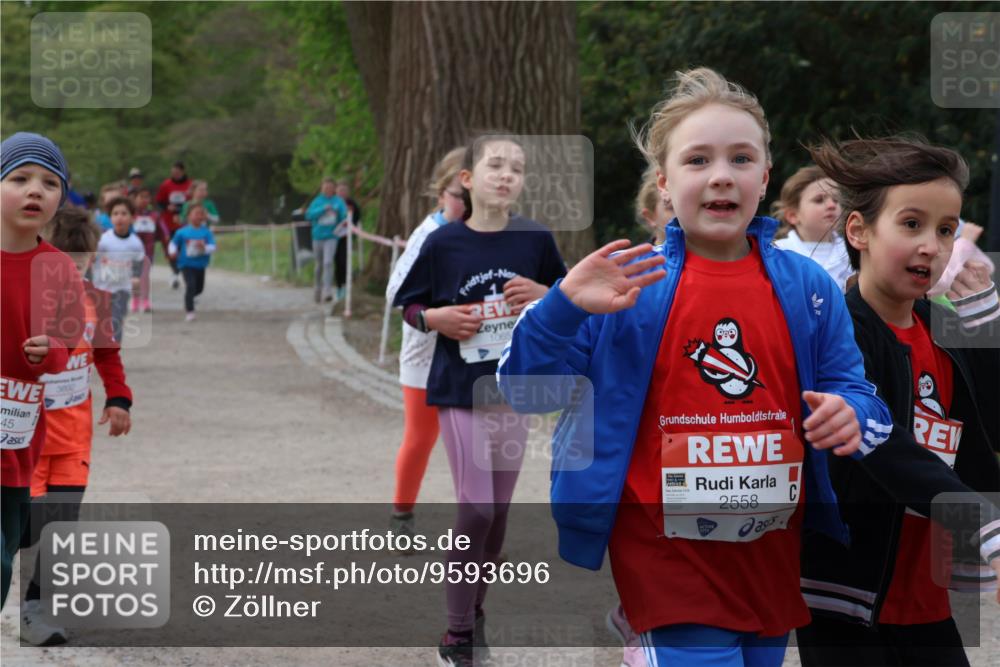 25.04.2026 - Das Zehntel Zöllner http://msf.ph/oto/9593696 25.04.2026 08:47:52 Laufen 45, 3892, 1065, 2558, 2558 meine-sportfotos.de