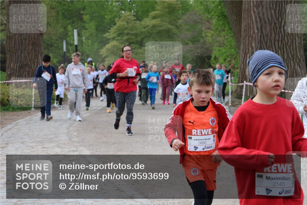 25.04.2026 - Das Zehntel Zöllner http://msf.ph/oto/9593699 25.04.2026 08:47:53 Laufen 3892, 2545 meine-sportfotos.de
