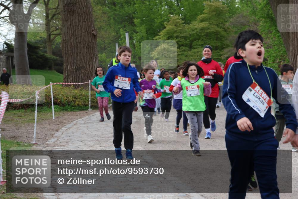 25.04.2026 - Das Zehntel Zöllner http://msf.ph/oto/9593730 25.04.2026 08:48:04 Laufen 1118, 1477 meine-sportfotos.de
