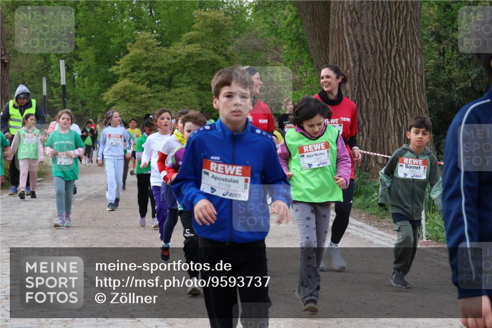 25.04.2026 - Das Zehntel Zöllner http://msf.ph/oto/9593737 25.04.2026 08:48:06 Laufen 2415, 1118, 1360, 1061 meine-sportfotos.de