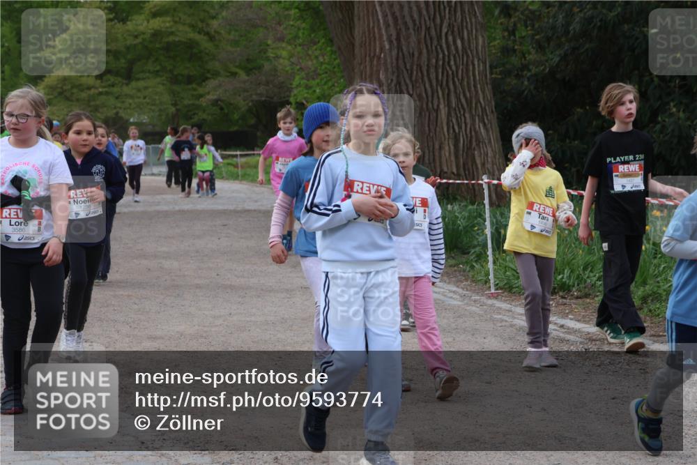 25.04.2026 - Das Zehntel Zöllner http://msf.ph/oto/9593774 25.04.2026 08:48:16 Laufen 3586, 1236, 1499, 230 meine-sportfotos.de
