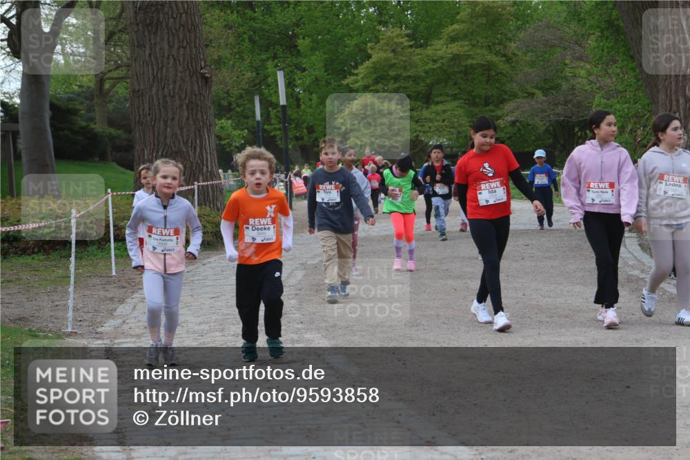 25.04.2026 - Das Zehntel Zöllner http://msf.ph/oto/9593858 25.04.2026 08:48:47 Laufen 3908 meine-sportfotos.de