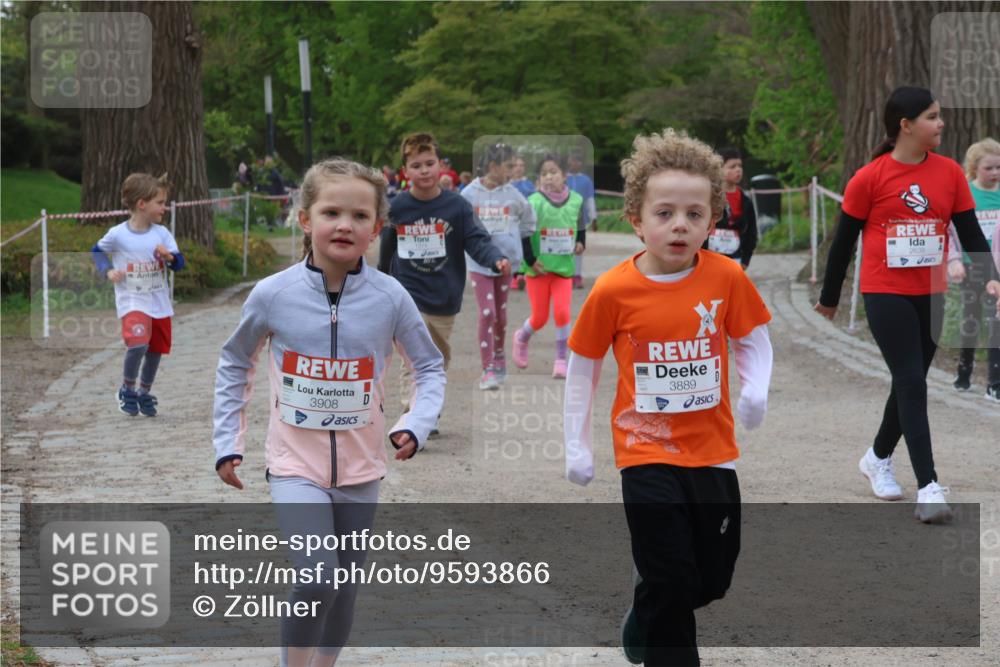 25.04.2026 - Das Zehntel Zöllner http://msf.ph/oto/9593866 25.04.2026 08:48:49 Laufen 3908, 3889, 2638 meine-sportfotos.de