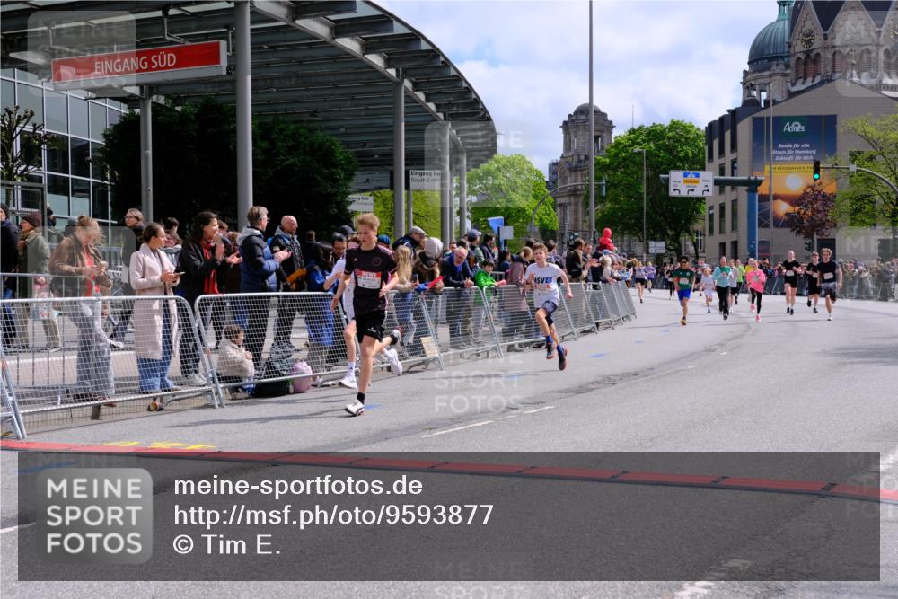 25.04.2026 - Das Zehntel Tim E. http://msf.ph/oto/9593877 25.04.2026 14:48:15 Ziel 15071, 15083, 15481, 15487, 15626, 16070, 16363, 17015, 17067, 17591, 17889, 18215, 18234, 18312, 18322, 18323 meine-sportfotos.de
