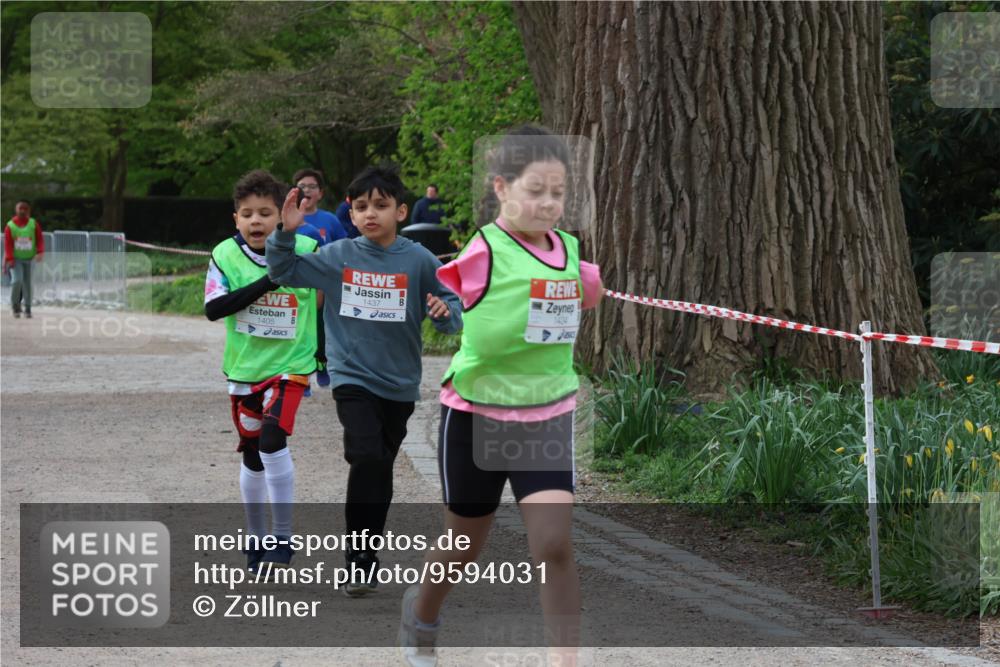 25.04.2026 - Das Zehntel Zöllner http://msf.ph/oto/9594031 25.04.2026 08:50:14 Laufen 1405, 1437, 1434 meine-sportfotos.de