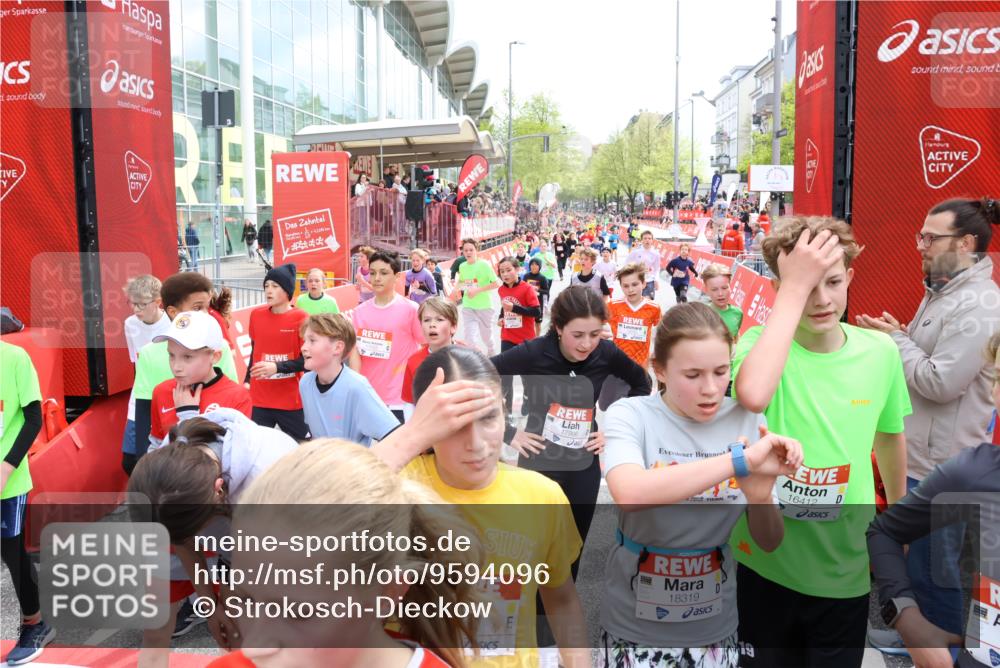 25.04.2026 - Das Zehntel Strokosch-Dieckow http://msf.ph/oto/9594096 25.04.2026 14:55:02 Ziel 15007, 15069, 15098, 15307, 15405, 15407, 15446, 15603, 15636, 15644, 15664, 15702, 15986, 16203, 16265, 16268, 16279, 16360, 16405, 16412, 16461, 16622, 16735, 16743, 16748, 16759, 16864, 16918, 16929, 17003, 17164, 17230, 17499, 17504, 17691, 17766, 17780, 17994, 17996, 18010, 18292, 18319, 15007, 15069, 15098, 15307, 15405, 15407, 15446, 15603, 15636, 15644, 15664, 15702, 15986, 16203, 16265, 16268, 16279, 16360, 16735, 18010 meine-sportfotos.de