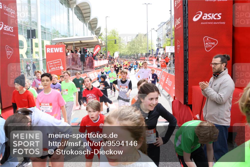 25.04.2026 - Das Zehntel Strokosch-Dieckow http://msf.ph/oto/9594146 25.04.2026 14:55:03 Ziel 15007, 15069, 15098, 15307, 15309, 15405, 15407, 15446, 15509, 15603, 15636, 15644, 15664, 15702, 15811, 15969, 15986, 16203, 16265, 16268, 16279, 16360, 16405, 16412, 16461, 16622, 16743, 16748, 16759, 16864, 16918, 16929, 17003, 17164, 17230, 17499, 17504, 17691, 17766, 17780, 17994, 17996, 18292, 18319, 15007, 15069, 15098, 15307, 15309, 15405, 15407, 15446, 15509, 15603, 15636, 15644, 15664, 15702, 15811, 15969, 15986, 16203, 16265, 16268, 16279, 16360 meine-sportfotos.de