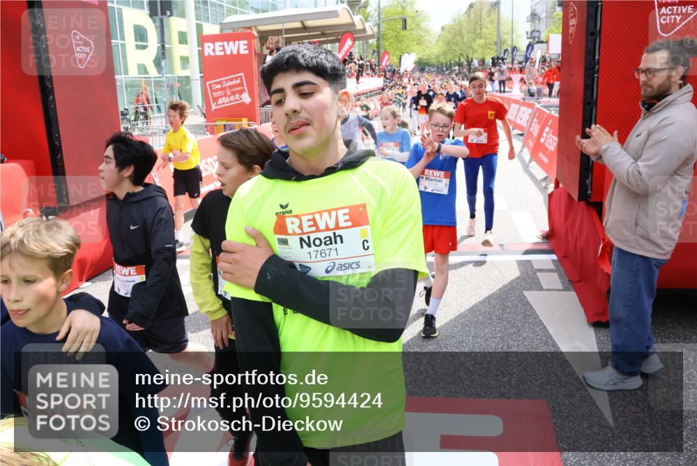25.04.2026 - Das Zehntel Strokosch-Dieckow http://msf.ph/oto/9594424 25.04.2026 14:55:27 Ziel 15188, 15363, 15453, 15507, 15768, 15898, 16104, 16247, 16267, 16270, 16315, 16390, 16588, 16595, 16754, 16832, 16861, 16878, 16978, 17053, 17114, 17194, 17398, 17657, 17671, 17922, 17923, 18061, 18089, 15188, 15363, 15453, 15507, 15768, 15898, 16104, 16247, 16267, 16270, 16315, 16390, 16588, 16595, 16754, 16832, 16861, 16878, 16978, 17194, 17398, 17657, 17671, 18061, 18089 meine-sportfotos.de