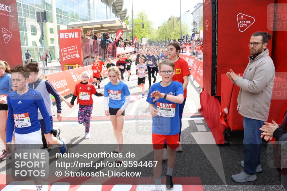 25.04.2026 - Das Zehntel Strokosch-Dieckow http://msf.ph/oto/9594467 25.04.2026 14:55:28 Ziel 15188, 15363, 15453, 15507, 15678, 15768, 15898, 16104, 16247, 16315, 16390, 16574, 16577, 16588, 16595, 16754, 16832, 16878, 16978, 17053, 17114, 17194, 17571, 17657, 17671, 17922, 17923, 18061, 15188, 15363, 15453, 15507, 15678, 15768, 15898, 16104, 16247, 16315, 16390, 16574, 16577, 16588, 16595, 16754, 16832, 16878, 16978, 17194, 17657, 17671, 18061 meine-sportfotos.de