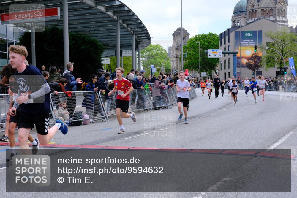 25.04.2026 - Das Zehntel Tim E. http://msf.ph/oto/9594632 25.04.2026 14:49:02 Ziel 15291, 15787, 16730, 17070, 17075, 17078, 17080, 17630, 17869, 17876, 17903, 17926, 17938, 17958, 18180, 18227, 18280, 18311 meine-sportfotos.de