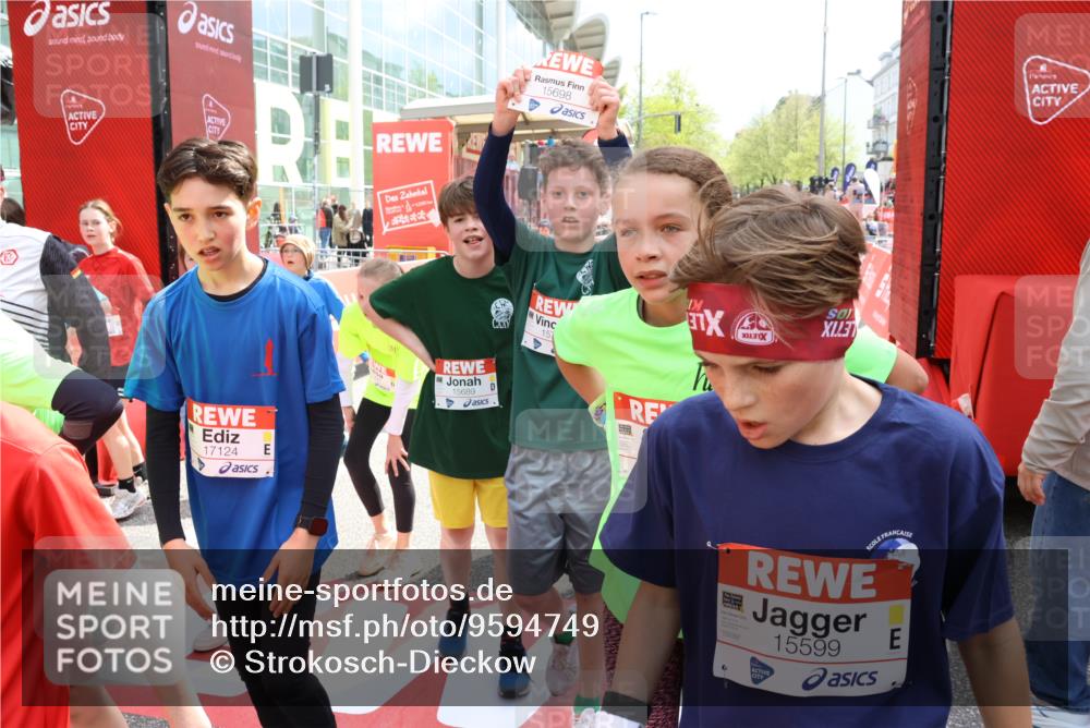 25.04.2026 - Das Zehntel Strokosch-Dieckow http://msf.ph/oto/9594749 25.04.2026 14:55:49 Ziel 15127, 15167, 15174, 15252, 15418, 15427, 15599, 15646, 15689, 15698, 15714, 15719, 15780, 15797, 15820, 15959, 16103, 16151, 16288, 16865, 16874, 16961, 17040, 17109, 17124, 17222, 17511, 17639, 17990, 18079, 15127, 15167, 15174, 15252, 15418, 15427, 15599, 15646, 15689, 15698, 15714, 15719, 15780, 15797, 15820, 15959, 16103, 16151, 16288, 16865, 16874, 16961, 17040, 17109, 17124, 17222, 17511, 17639, 17990, 18079 meine-sportfotos.de
