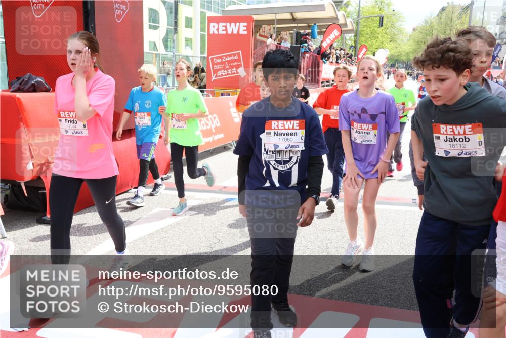25.04.2026 - Das Zehntel Strokosch-Dieckow http://msf.ph/oto/9595080 25.04.2026 14:56:01 Ziel 15055, 15150, 15243, 15416, 15498, 15572, 15685, 15867, 16050, 16101, 16123, 16266, 16295, 16469, 16521, 16522, 16581, 16585, 16599, 16997, 17014, 17060, 17211, 17212, 17223, 17428, 17491, 17556, 18009, 18149, 18168, 18188, 15055, 15150, 15243, 15416, 15498, 15572, 15685, 15867, 16050, 16101, 16123, 16266, 16295, 16469, 16521, 16522, 16581, 16585, 16599, 16997, 17014, 17060, 17211, 17212, 17223, 17428, 17491, 18188 meine-sportfotos.de