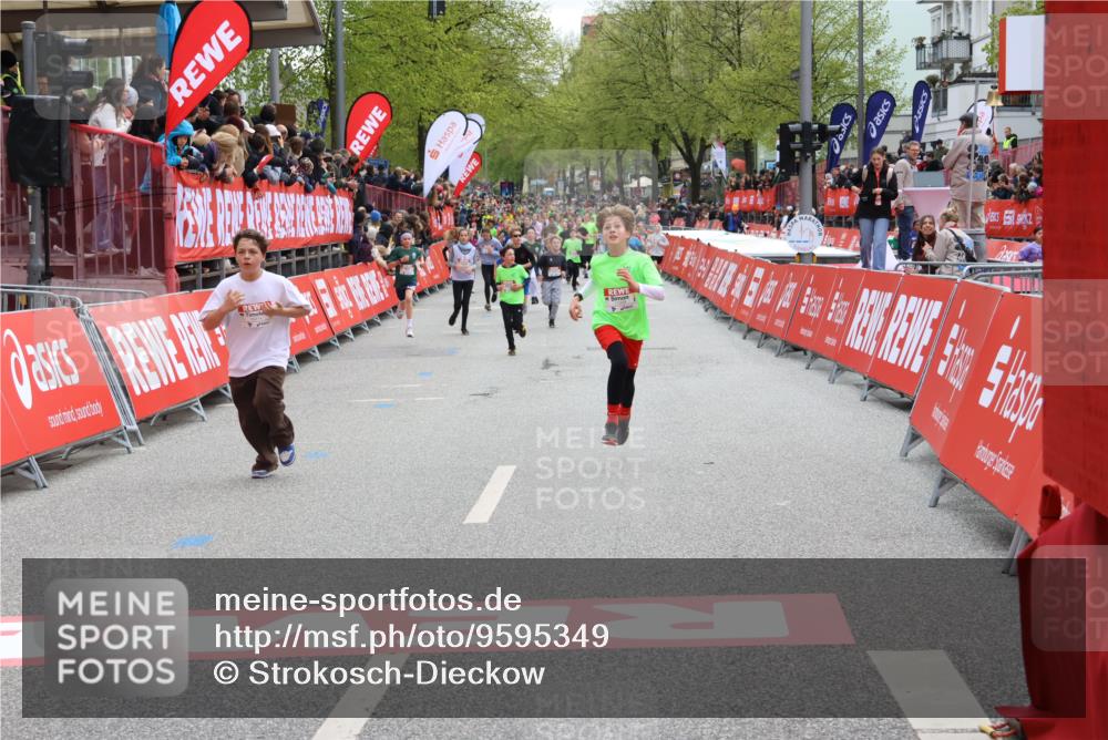 25.04.2026 - Das Zehntel Strokosch-Dieckow http://msf.ph/oto/9595349 25.04.2026 14:57:24 Ziel 15022, 15084, 15097, 15191, 15368, 15595, 15680, 15963, 16156, 16221, 16319, 16383, 16485, 16520, 16546, 16692, 16782, 16811, 17031, 17209, 17268, 17349, 17377, 17495, 17497, 17526, 17740, 17821, 17859, 17983, 17991, 18046, 18138, 18294, 15022, 15084, 15097, 15191, 15368, 15595, 15680, 15963, 16156, 16221, 16319, 16383, 16485, 16520, 16546, 16692, 16782, 16811, 17031, 17209, 17268, 17349, 17377, 17495, 17497, 17526, 17740, 17821, 17859, 17991, 18138, 18294 meine-sportfotos.de
