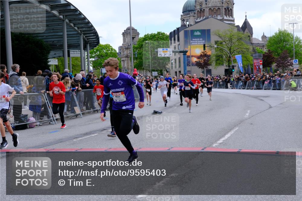 25.04.2026 - Das Zehntel Tim E. http://msf.ph/oto/9595403 25.04.2026 14:49:48 Ziel 15142, 15143, 15545, 15625, 15708, 16071, 16229, 16536, 16632, 16710, 16728, 16731, 16877, 17045, 17102, 17105, 17141, 17357, 17430, 17578, 17893, 18252 meine-sportfotos.de