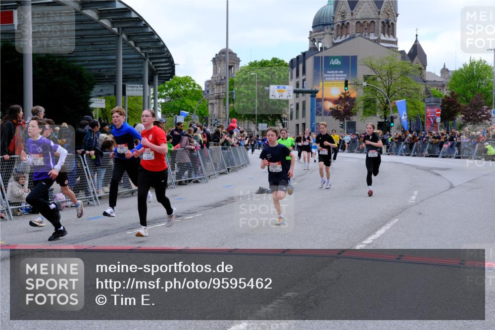 25.04.2026 - Das Zehntel Tim E. http://msf.ph/oto/9595462 25.04.2026 14:49:51 Ziel 15142, 15143, 15545, 15625, 15708, 16536, 16630, 16632, 16710, 16728, 16731, 16877, 17045, 17102, 17105, 17272, 17357, 17369, 17430, 17471, 17578, 17893, 18252 meine-sportfotos.de